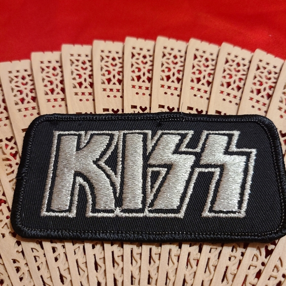 KISS Black and Silver Patch - Picture 7 of 7